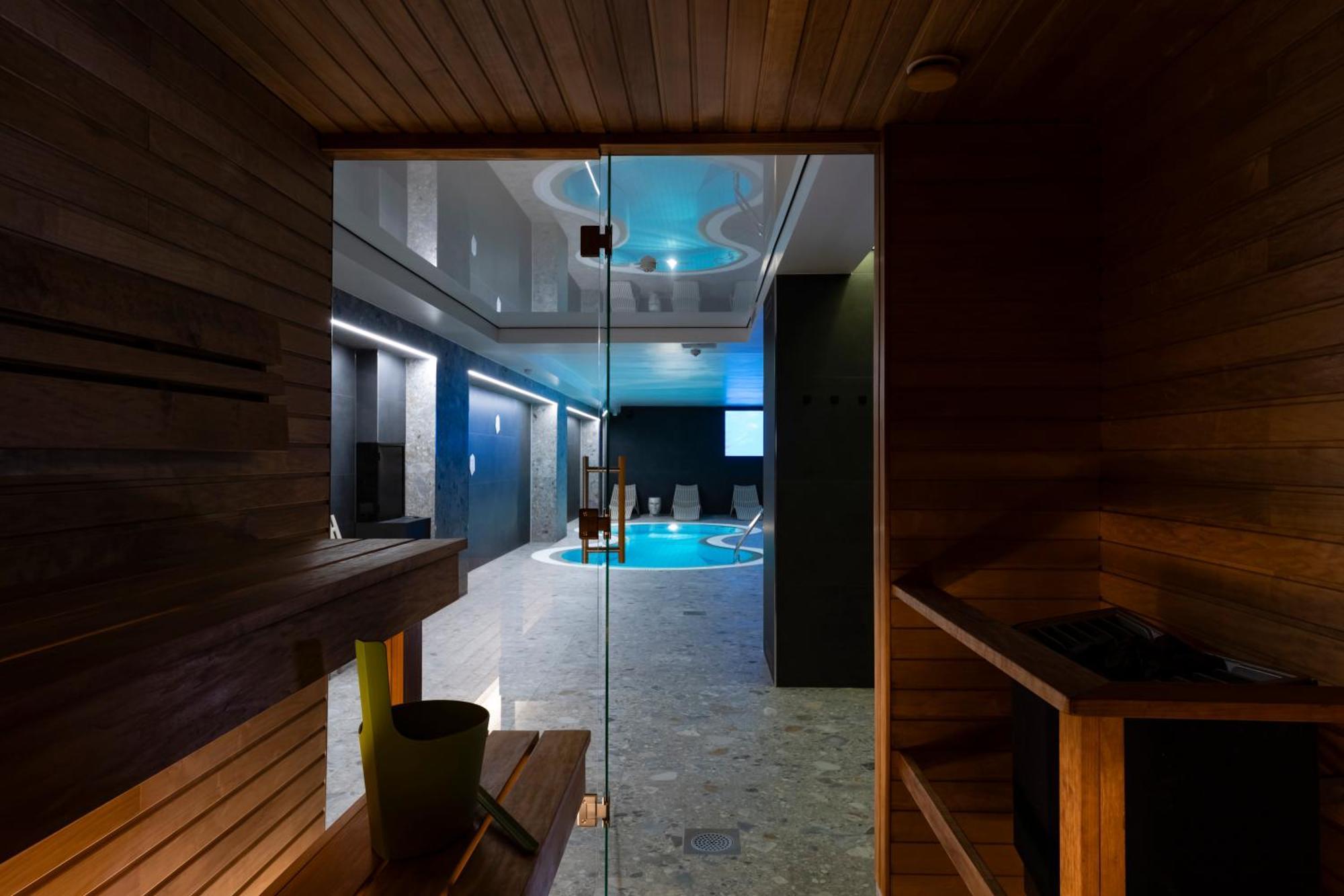 Hotel U11 &
